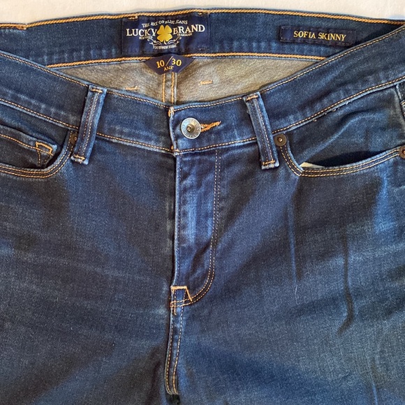 Lucky Brand Sophia Skinny Ankle soft dark wash mid rise Size 10 / 30 - Picture 5 of 13